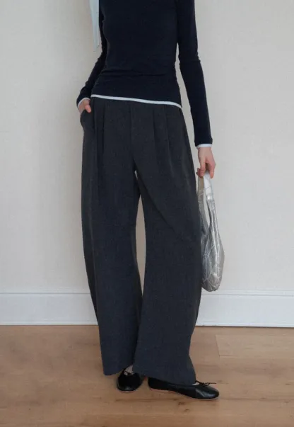 Wide-Leg Pleated Pants