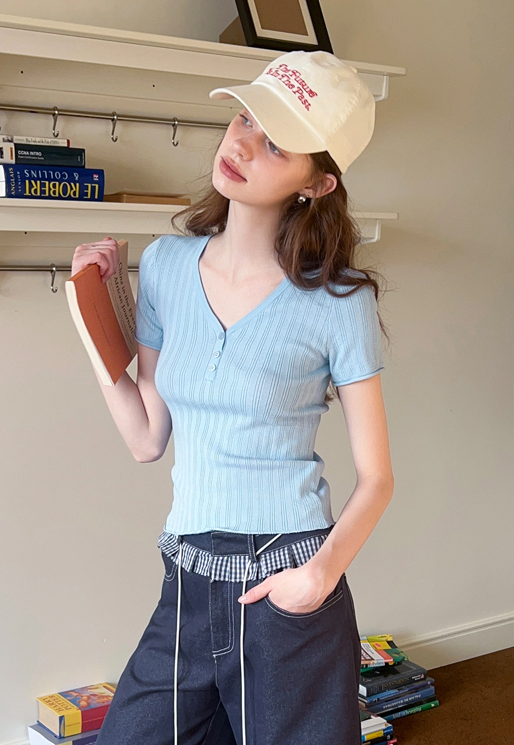Ribbed V-Neck Buttoned Knit Top