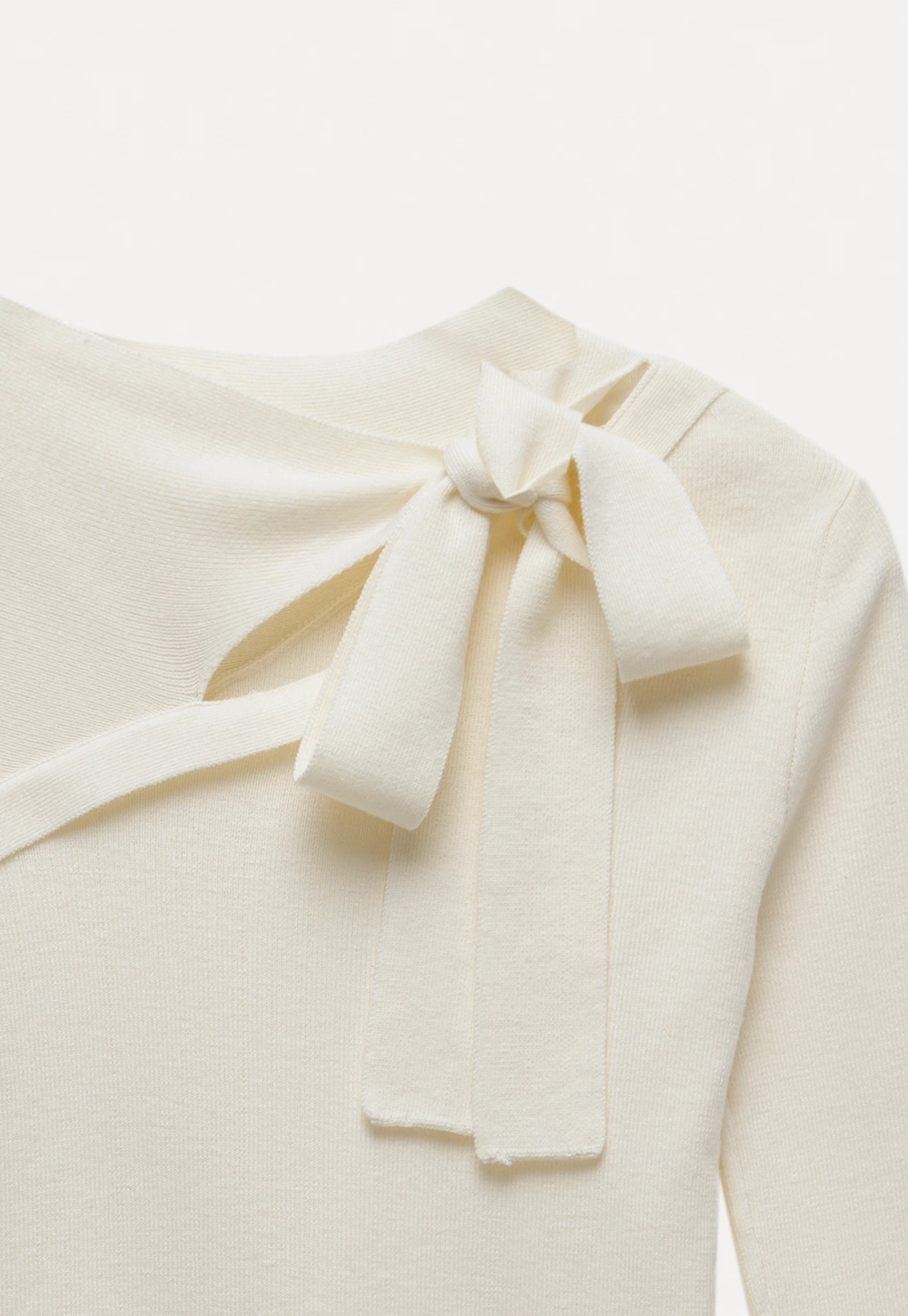 White Long Sleeve Knit Top With Tie