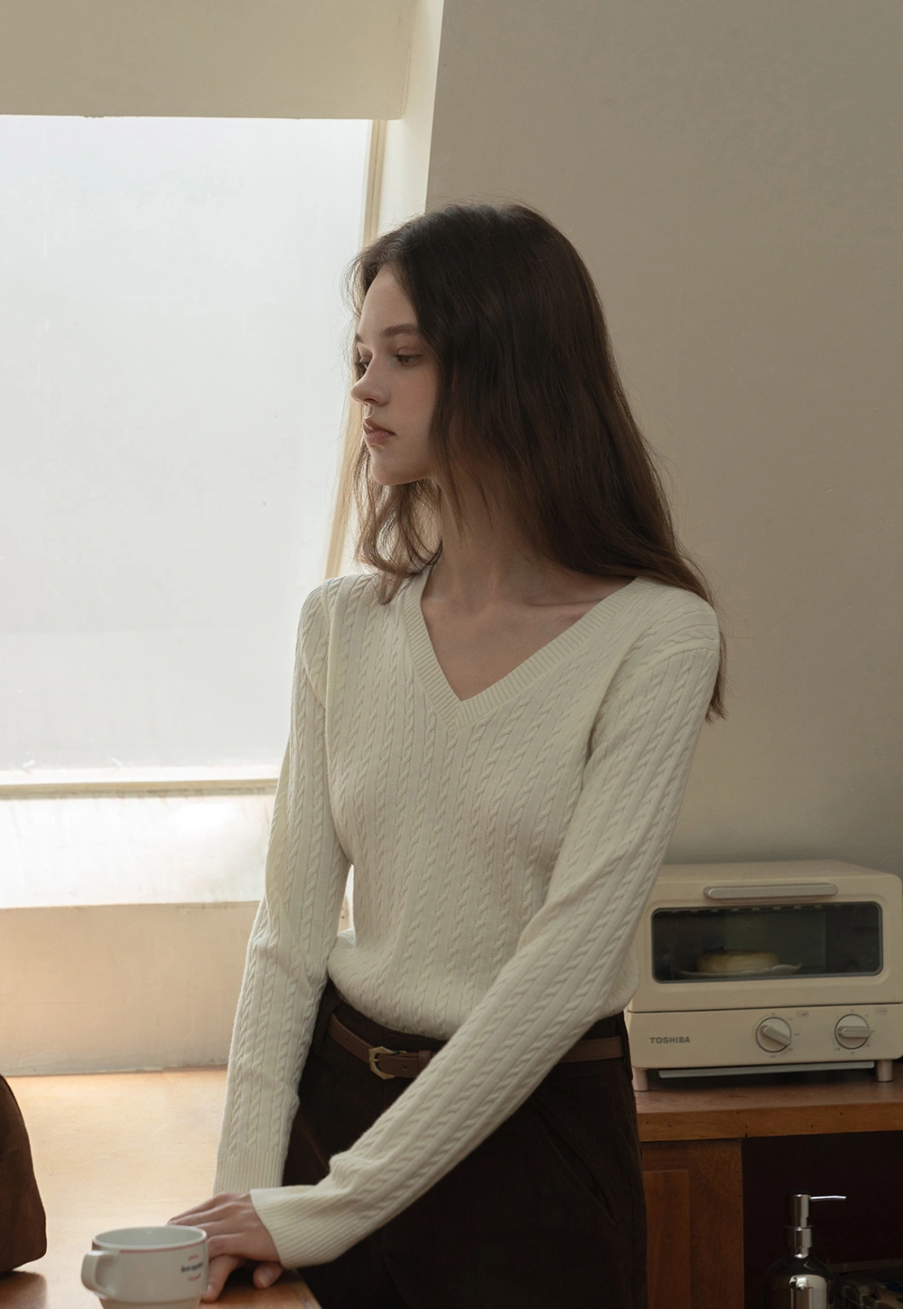 Womens V-Neck Cable Knit Sweater