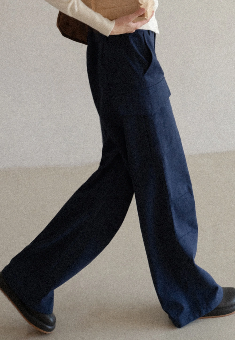 Womens Wide Leg Cargo Pants with Pockets