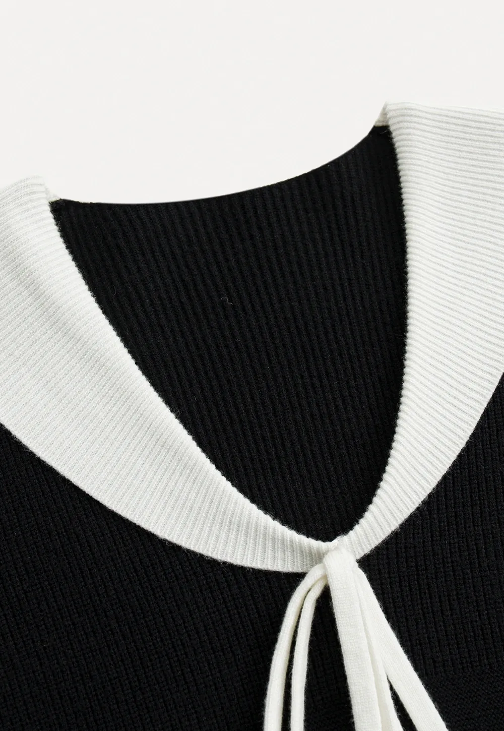 Womens Contrast Tie Collar Knit Dress