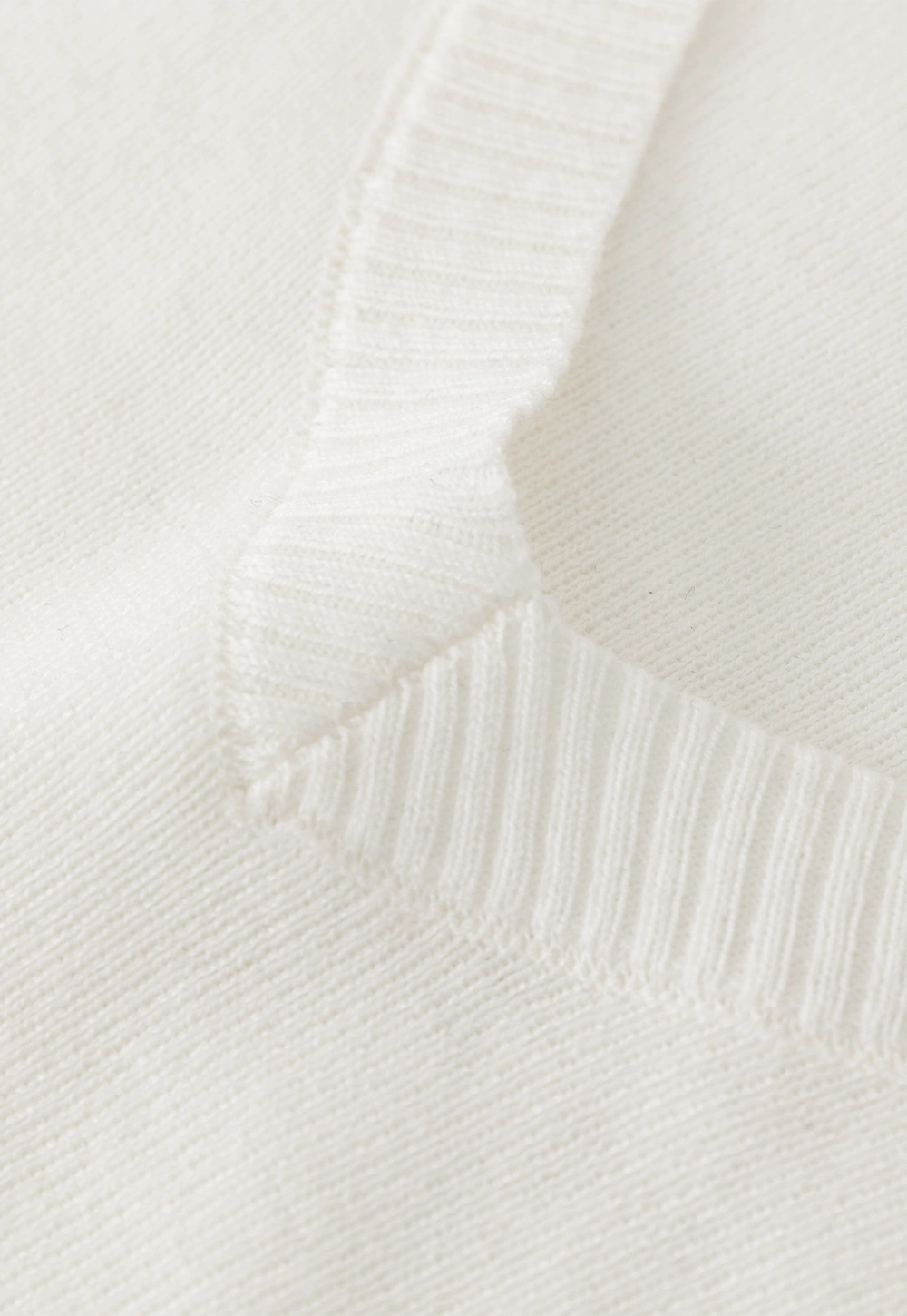 Casual White Long Sleeve Sweater with V-Neck