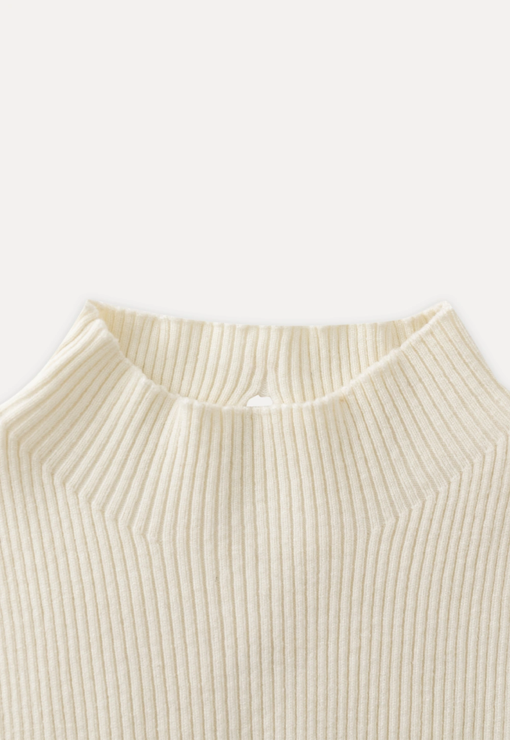 Elegant Ribbed Knit Turtleneck Sweater