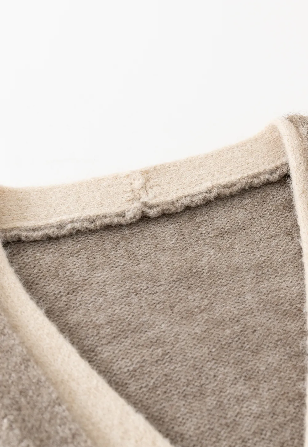 Contrast Trim Button-Up Knit Cardigan