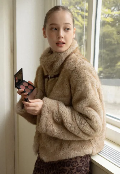 Women Faux Fur Cropped Jacket with Buckle Closure