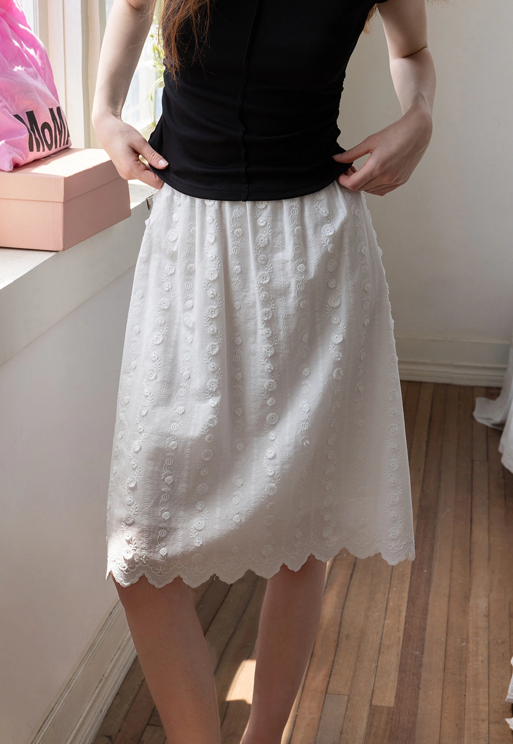 Women’s White Lace A-Line Skirt
