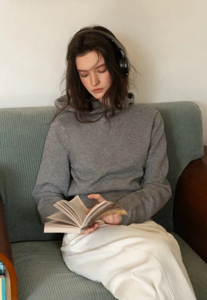 Fashionable Grey Sweater with Hood and Ribbed Trim