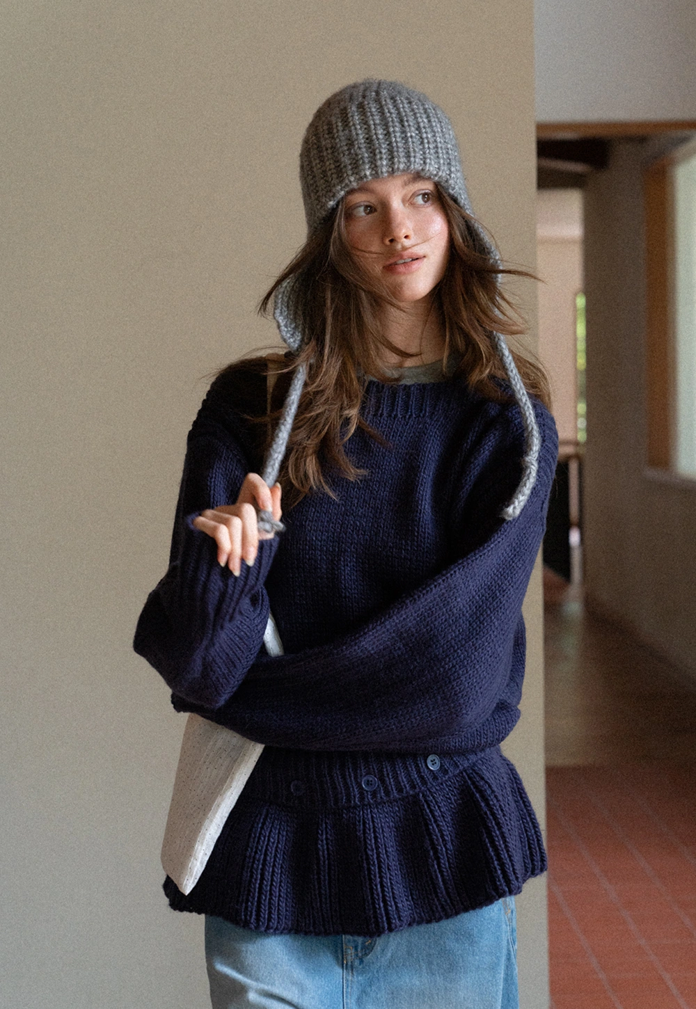 Trendy Women Sweater with Loose Detachable Hem