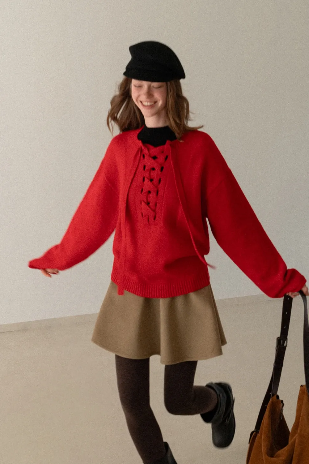 Chic Bow Tie Round Neck Sweater