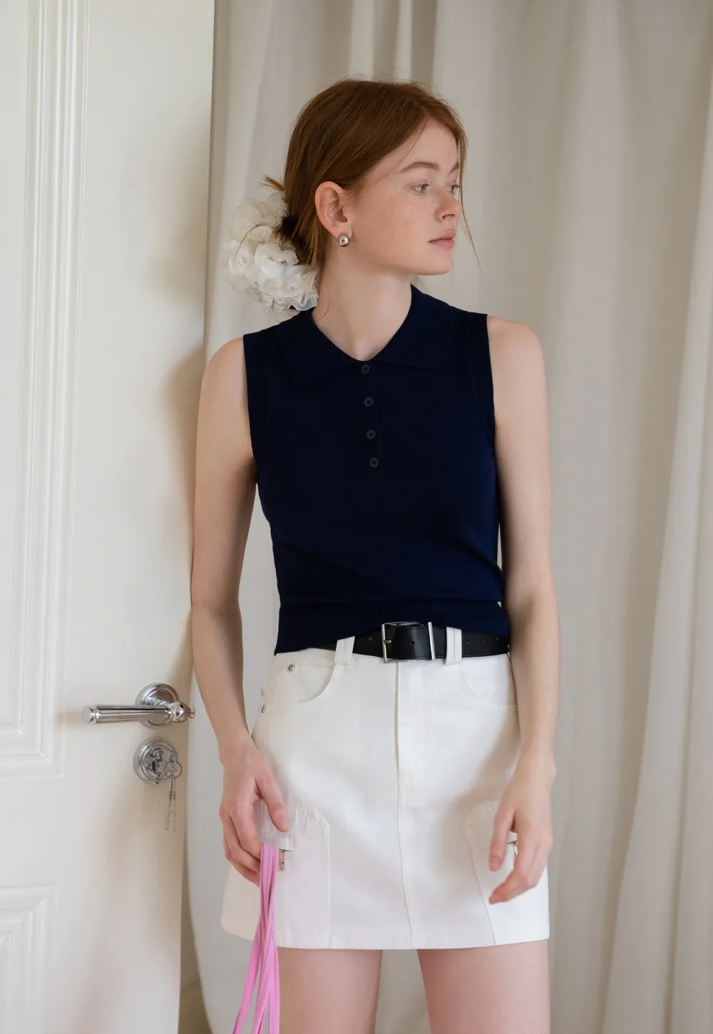 Women’s Sleeveless Collared Button-Up Knit Top
