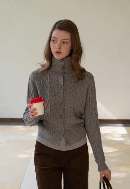 Cable Knit Cropped Cardigan