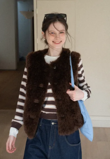 Elegant Faux Fur Vest with Buttons