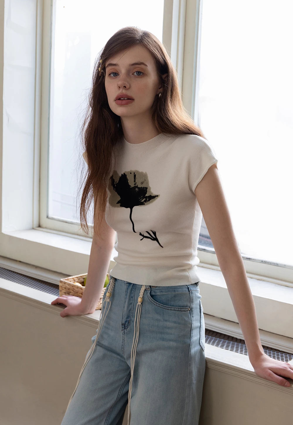 Women's Sleeveless Graphic Top with Flower Print