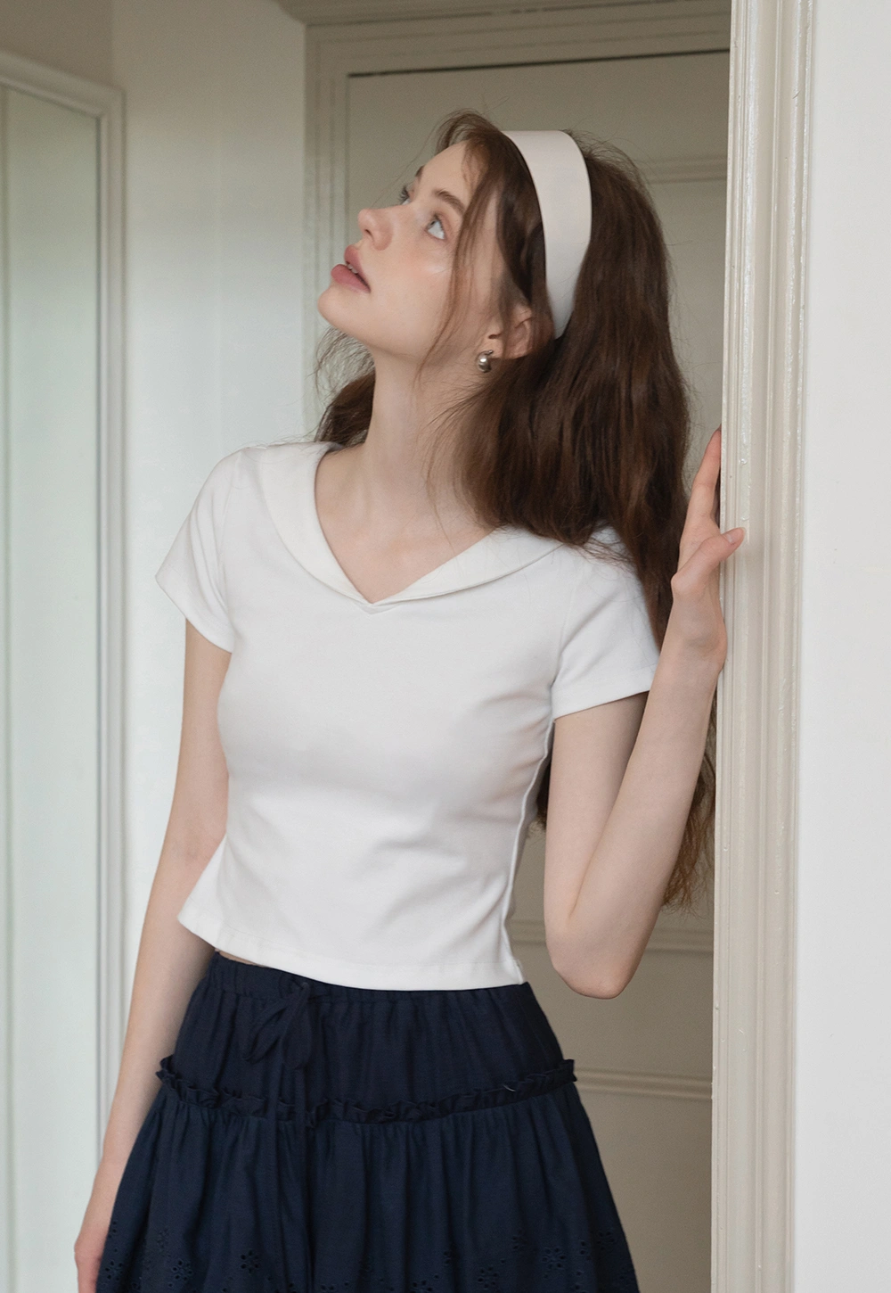 Women's V-Neck Cropped Top