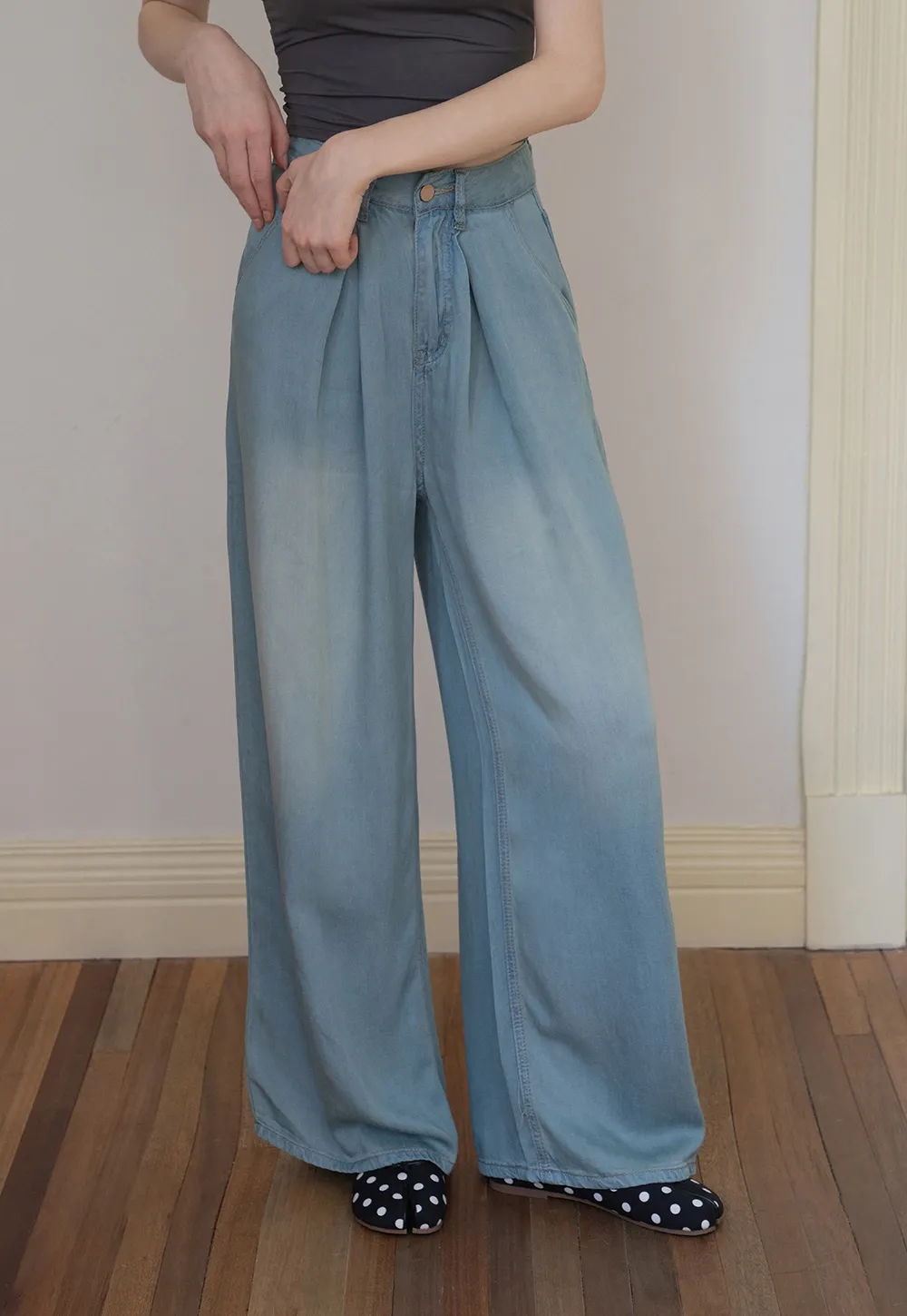 Relaxed Pleated Wide-Leg Denim Trousers