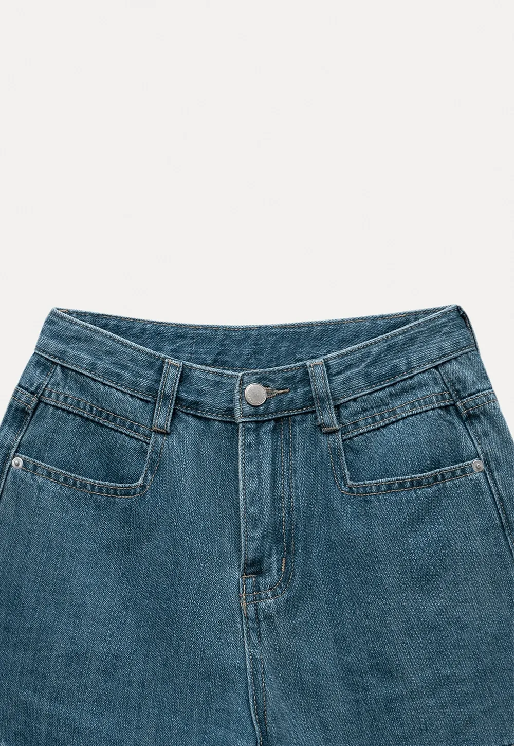 Women's Split Hem Denim Shorts with Pocket Design