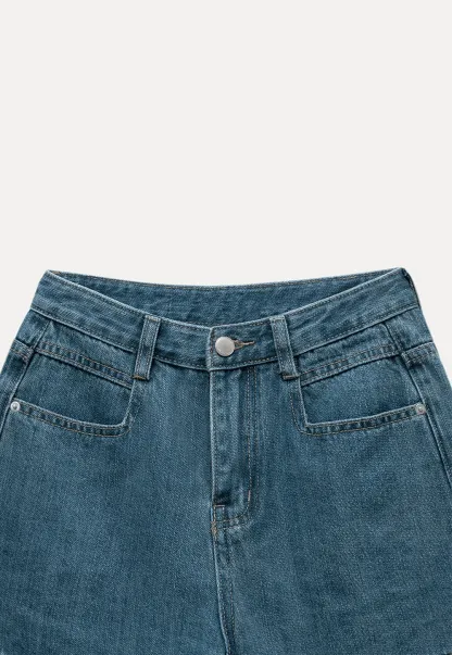 Women's Split Hem Denim Shorts with Pocket Design