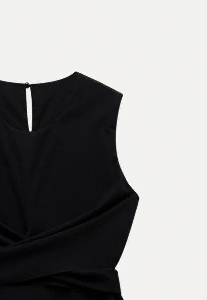 Women’s Twist-Front Sleeveless Peplum Top