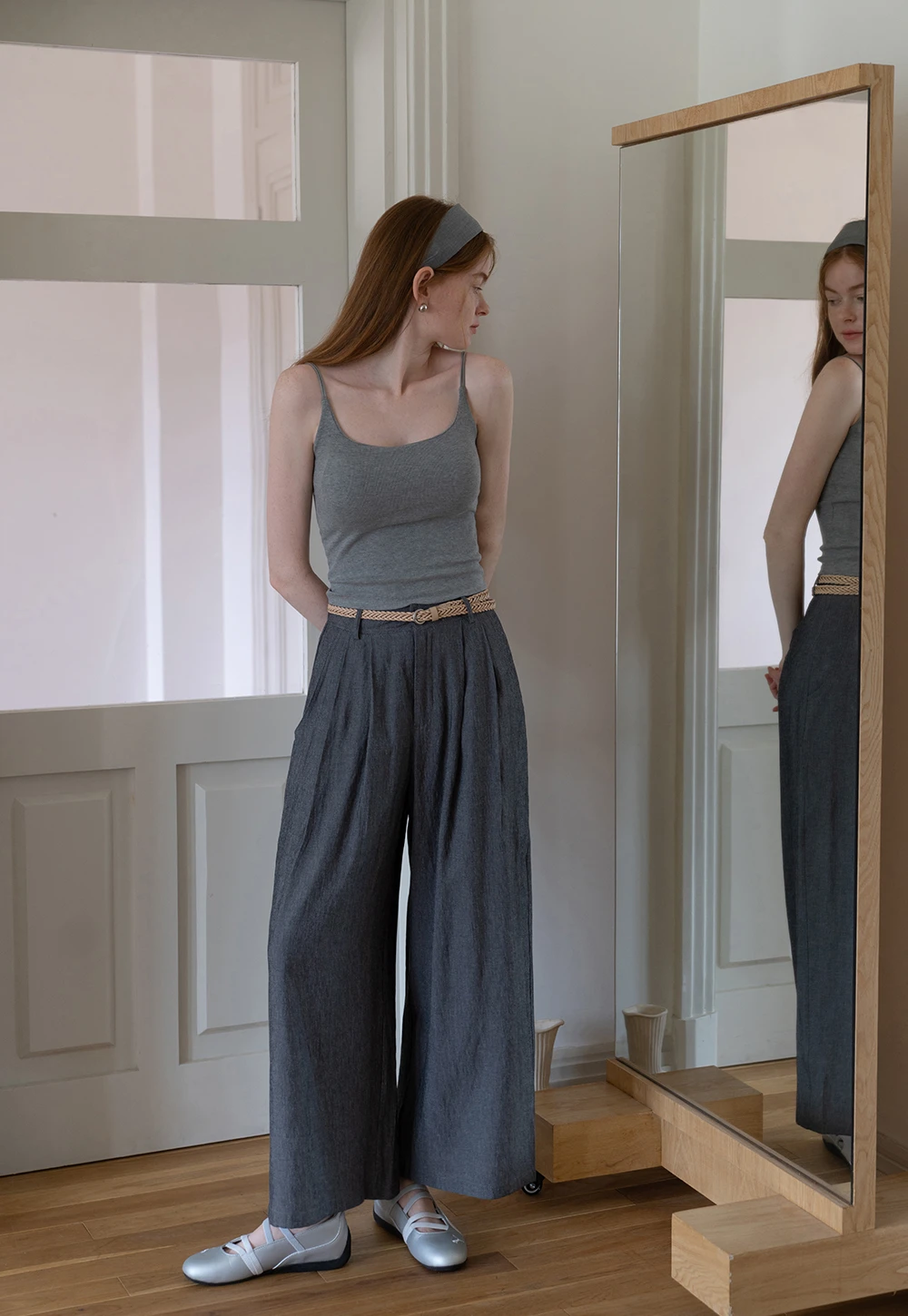 Women’s High-Waist Pleated Wide-Leg Pants