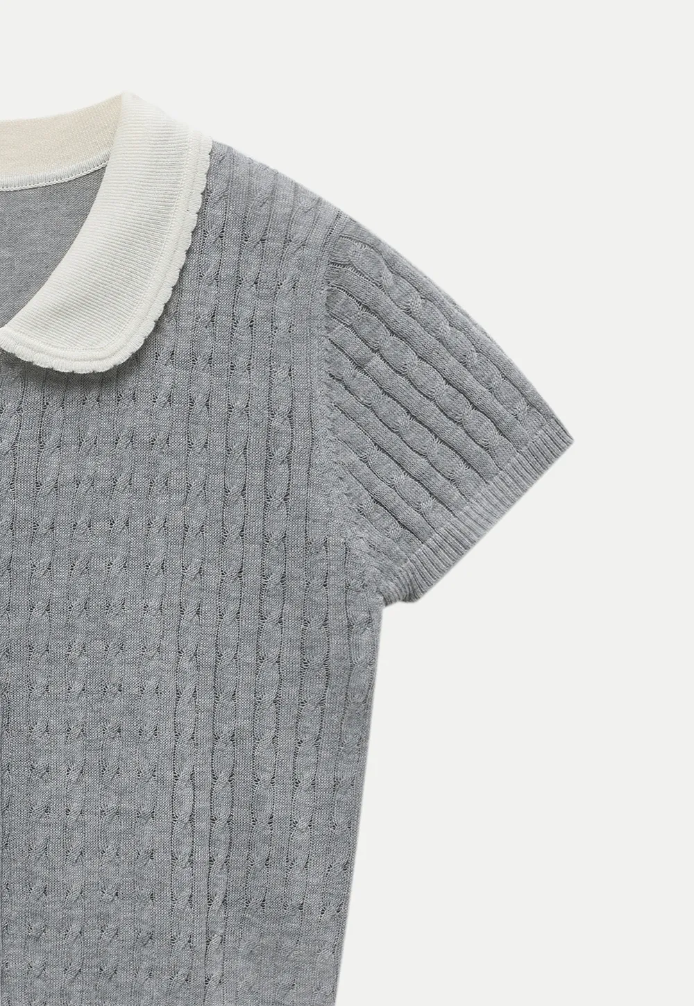 Women's Contrast Peter Pan Collar Cable Knit Cardigan
