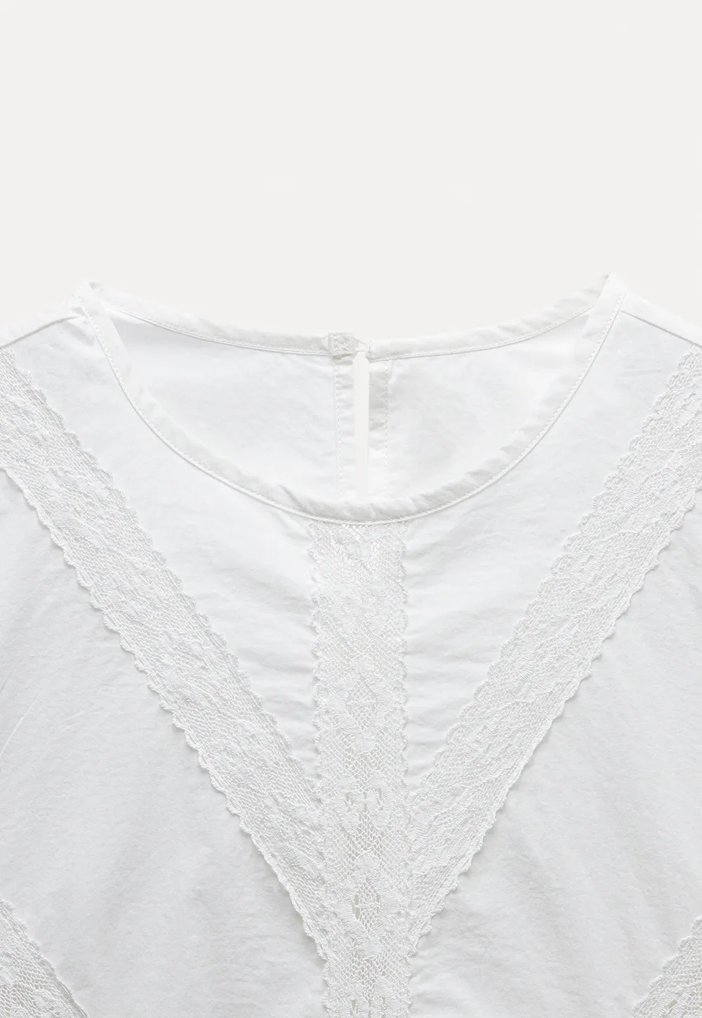 Women’s Lace Patchwork Half Sleeve Blouse