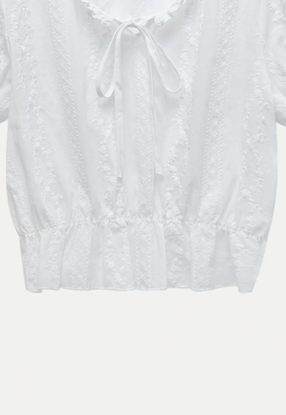 Women’s Tie-Neck Puff-Sleeve Lace Peplum Blouse