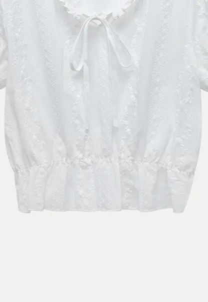 Women’s Tie-Neck Puff-Sleeve Lace Peplum Blouse