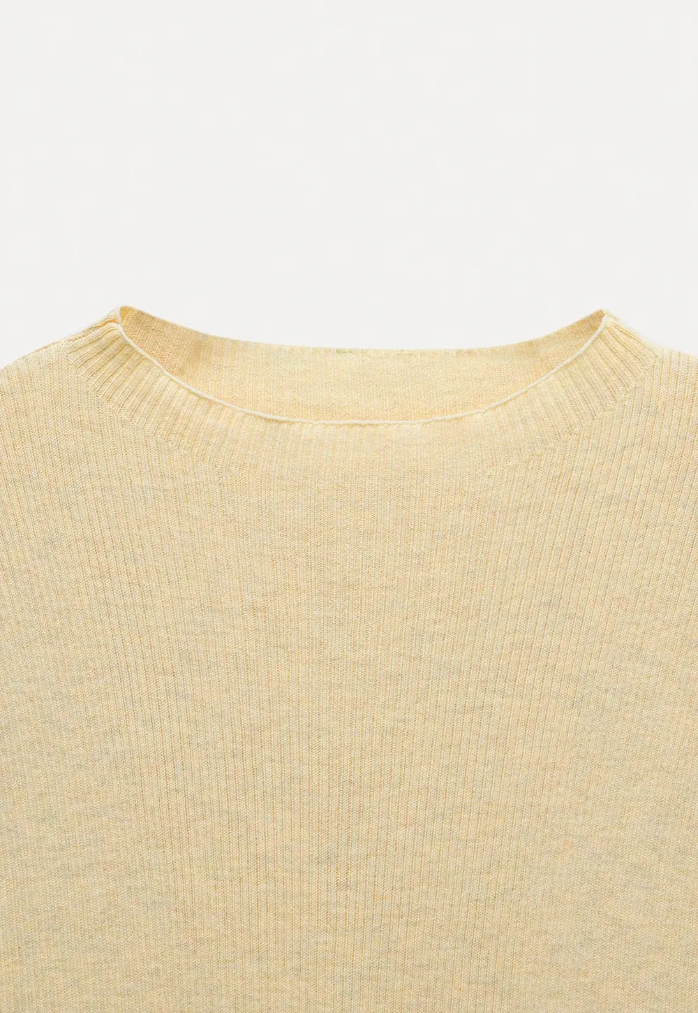 Women’s Ruched Ring Cutout Knit Top