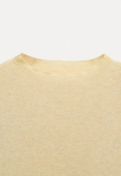Women’s Ruched Ring Cutout Knit Top
