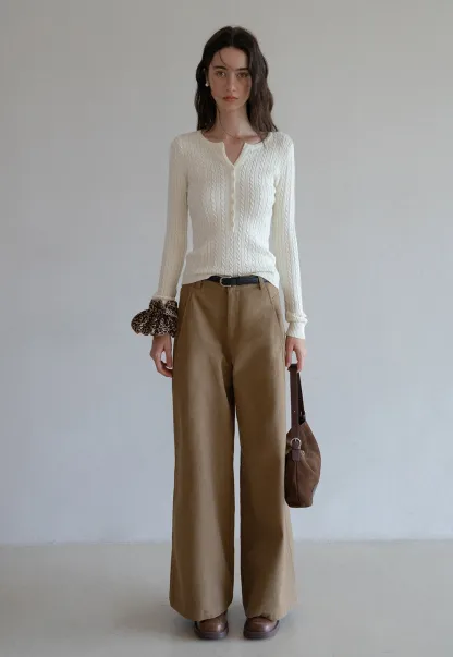 Womens Ribbed Knit Long Sleeve V- Neck Knit Top