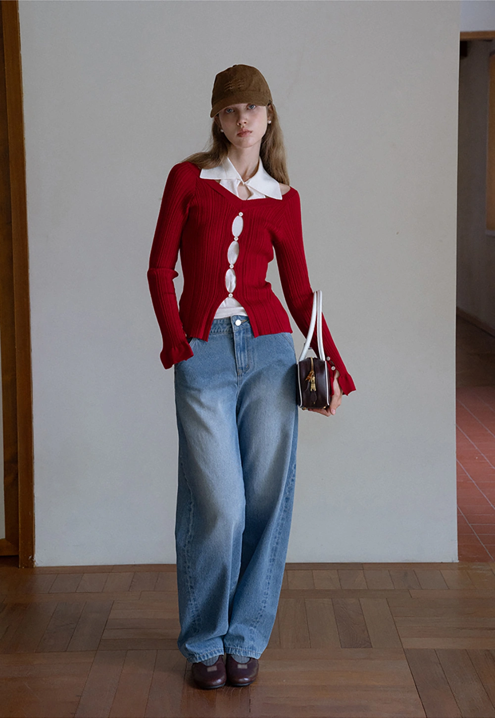 Womens Contrast Collar Cutout Knit Cardigan