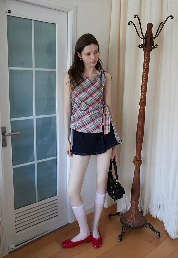 Plaid Sleeveless Top with Side Tie