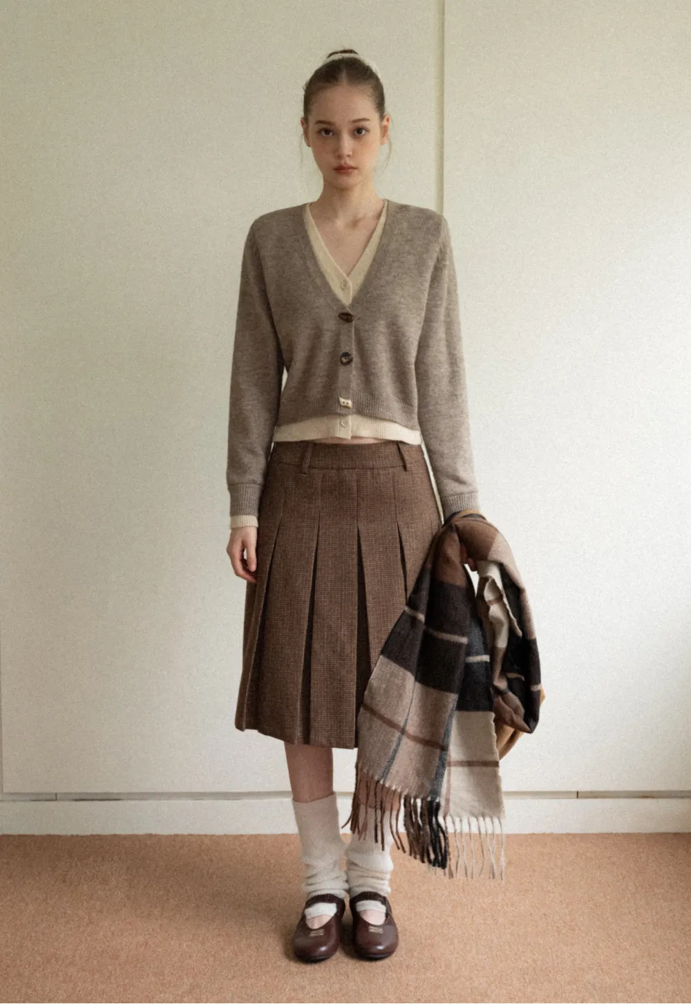 Contrast Trim Button-Up Knit Cardigan