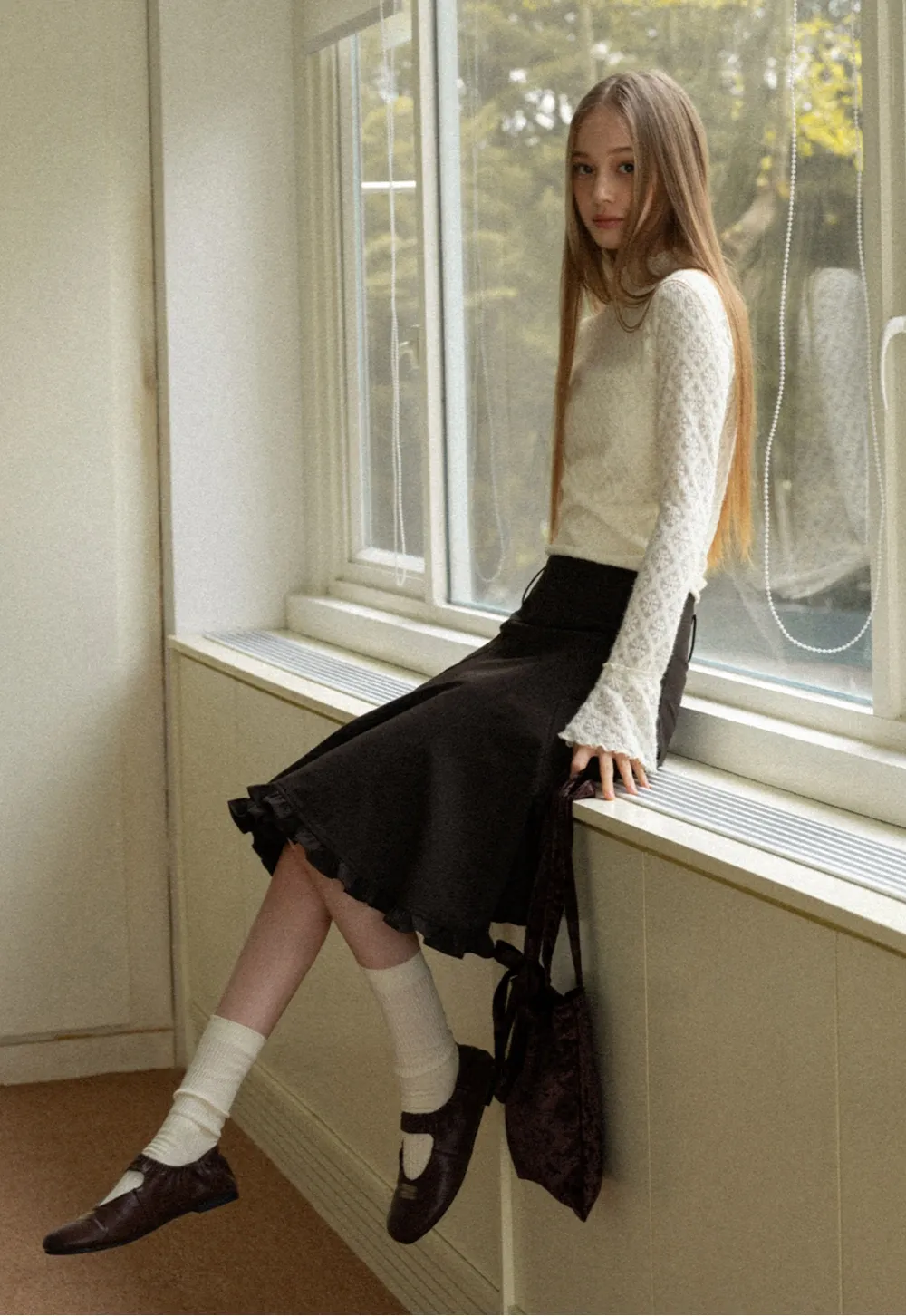 Elegant White Floral Lace Knit Long Sleeve Blouse