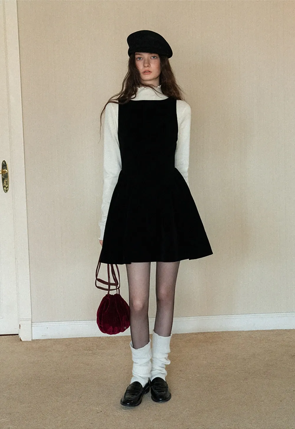 Elegant Black Velvet A-Line Sleeveless Short Dress