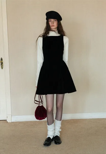 Elegant Black Velvet A-Line Sleeveless Short Dress