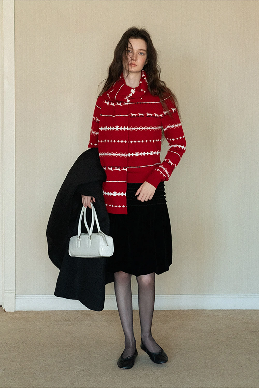 Christmas Knit Scarf With Reindeer Pattern