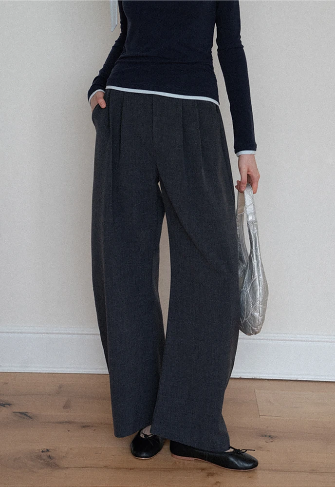 Wide-Leg Pleated Pants