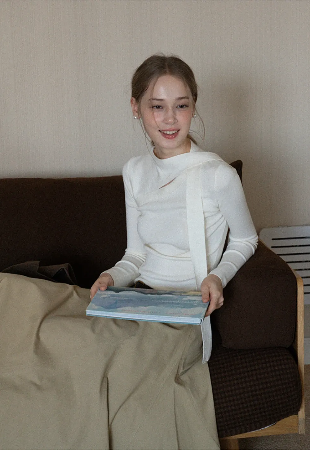 White Long Sleeve Knit Top With Tie