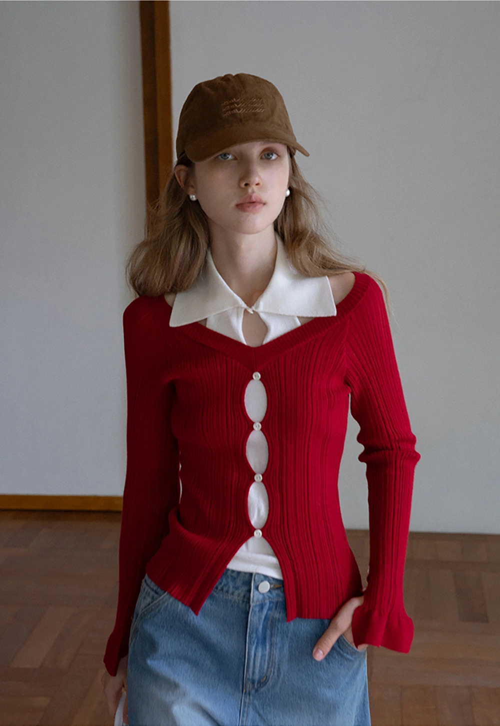 Womens Contrast Collar Cutout Knit Cardigan