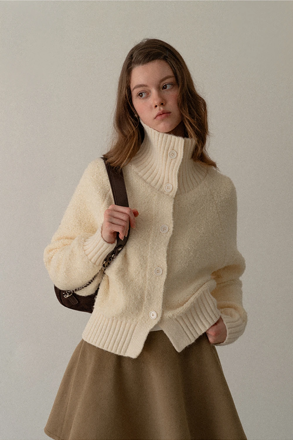 Single-Breasted High Neck Raglan Sweater