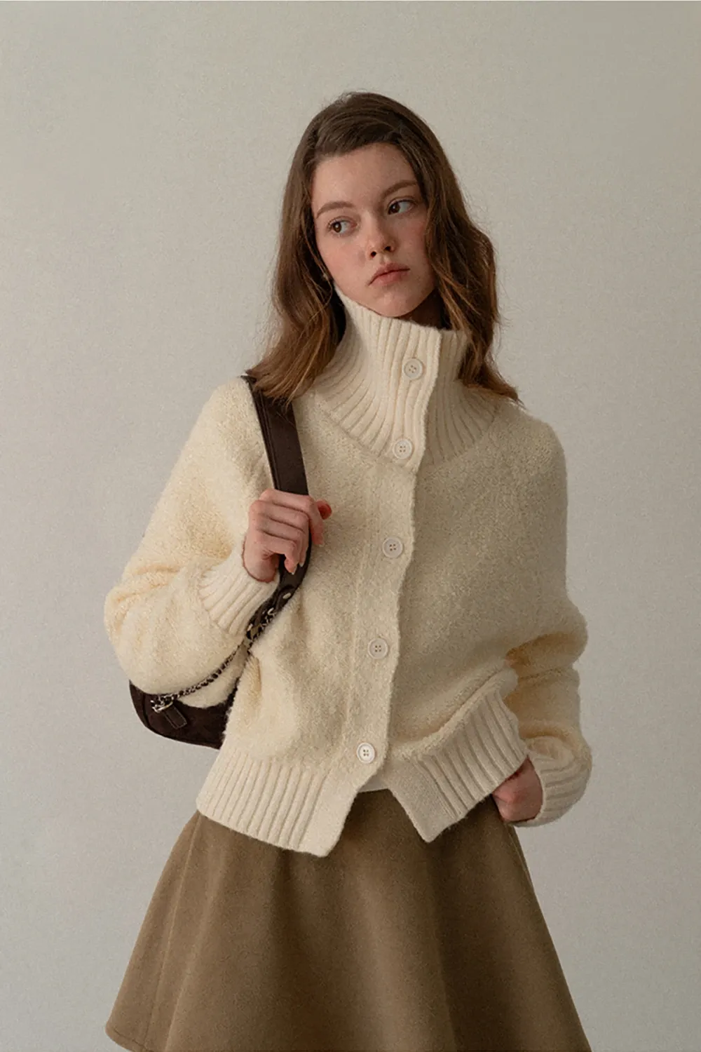 Single-Breasted High Neck Raglan Sweater