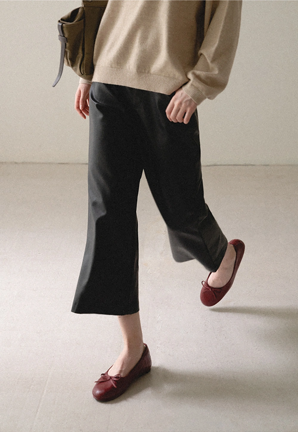 Pleated Wide Leg Leatherette Casual Pants