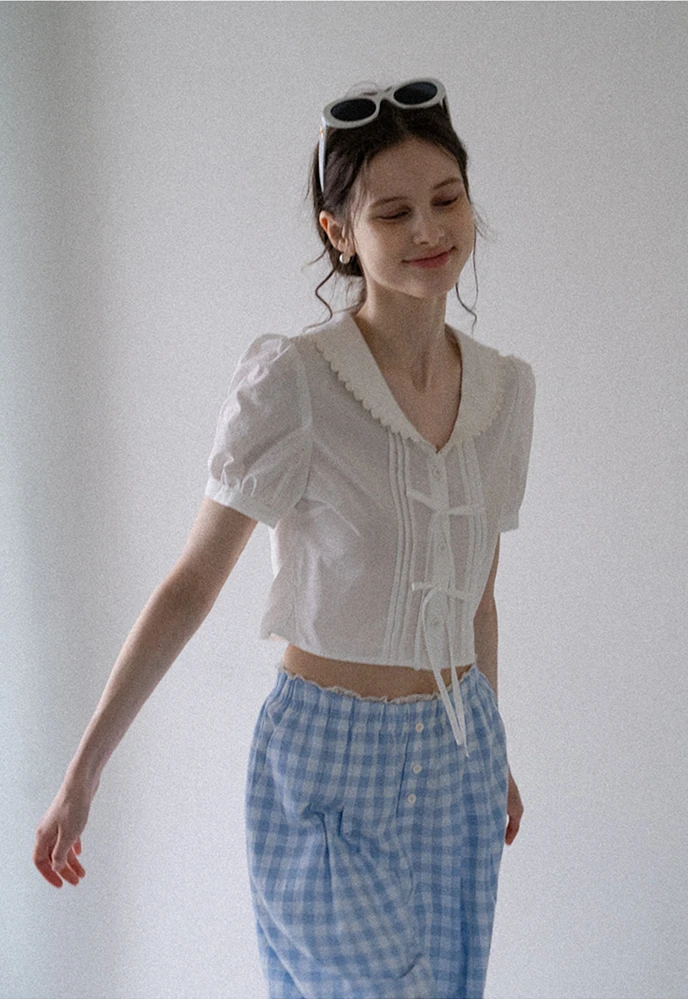 Women's Lace Collar Bow-Detail Blouse