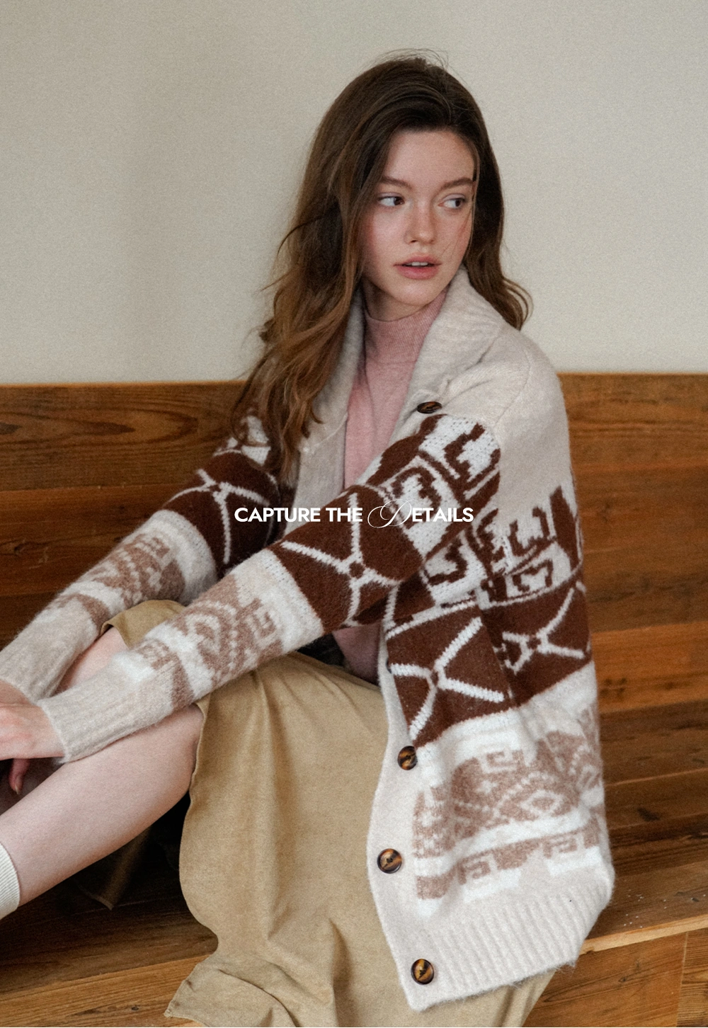 Vintage-Inspired Knit Cardigan with Geometric Design