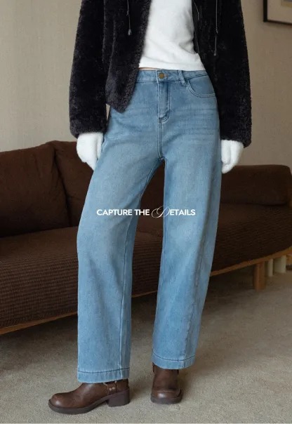 Wide-Leg Denim Jeans with Belt and Charm Detail