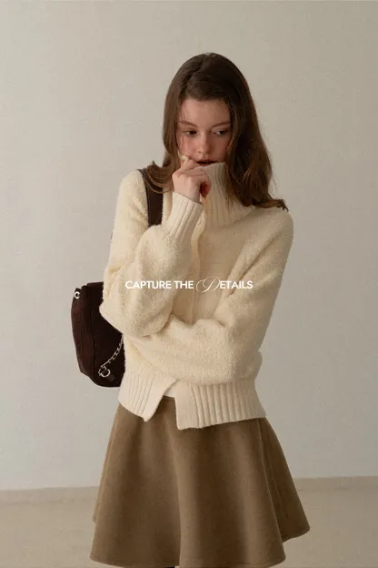 Single-Breasted High Neck Raglan Sweater