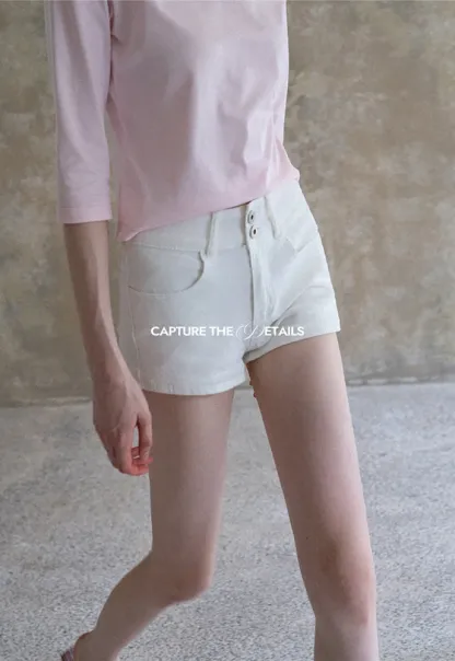 Women High Rise Stretch Denim Pocket Shorts