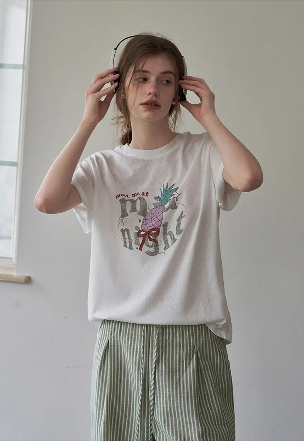 Women's Pineapple Letter Graphic T-Shirt